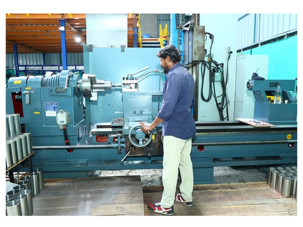 10 Ft Heavy Duty Lathe in Action